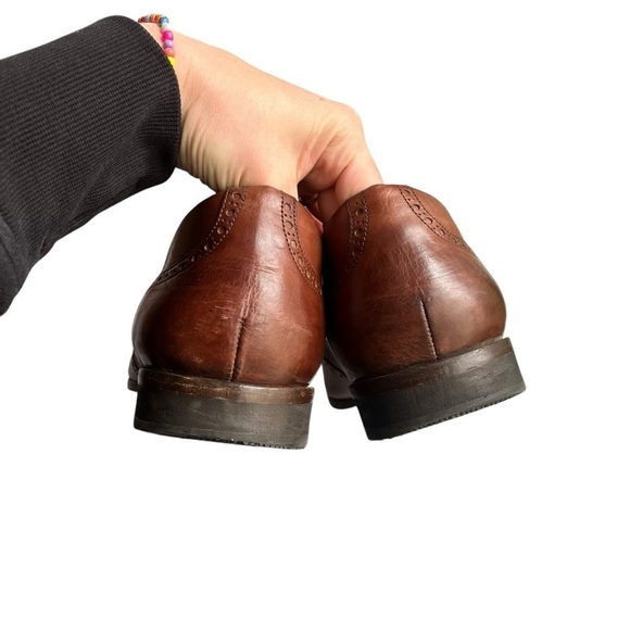WOLF & SHEPHERD Senna Wingtip Oxford Dress Shoe in Maple Brown main image 8